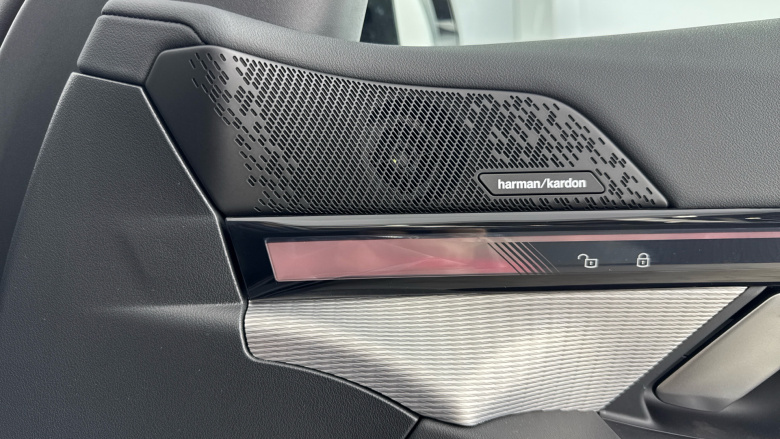 BMW 5 Series 550e xDrive M Sport Pro 4dr Auto [Tech+/Comfort+] Saloon